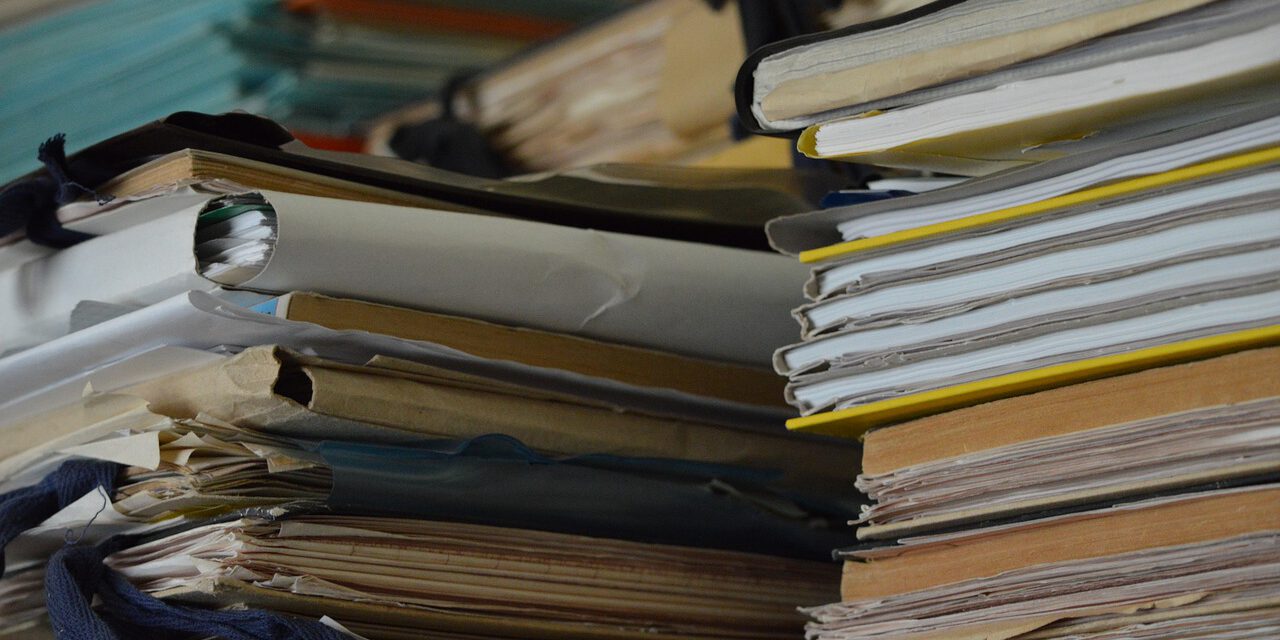 documents-3816835_1280